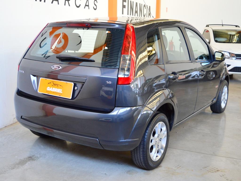 FORD Fiesta Hatch - Foto