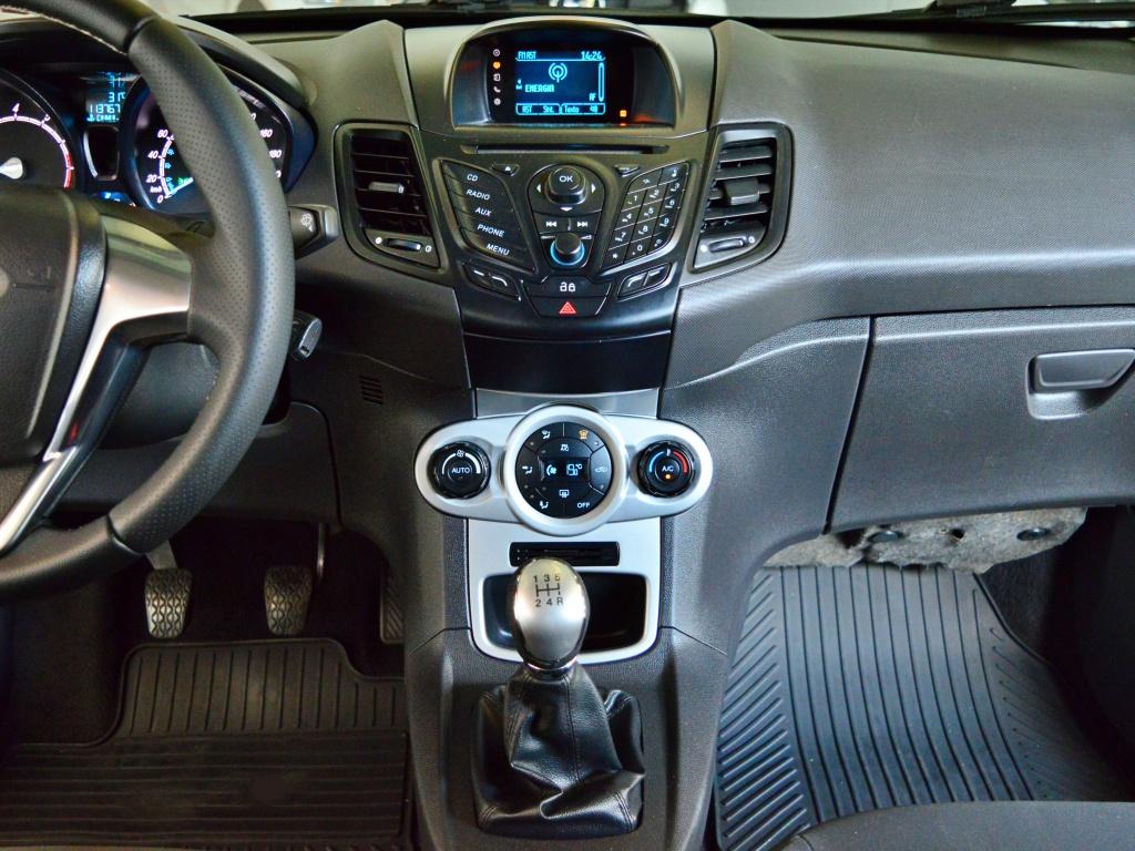 FORD Fiesta Hatch - Foto