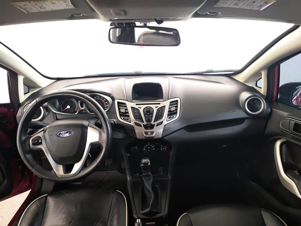 FORD Fiesta Hatch - Foto