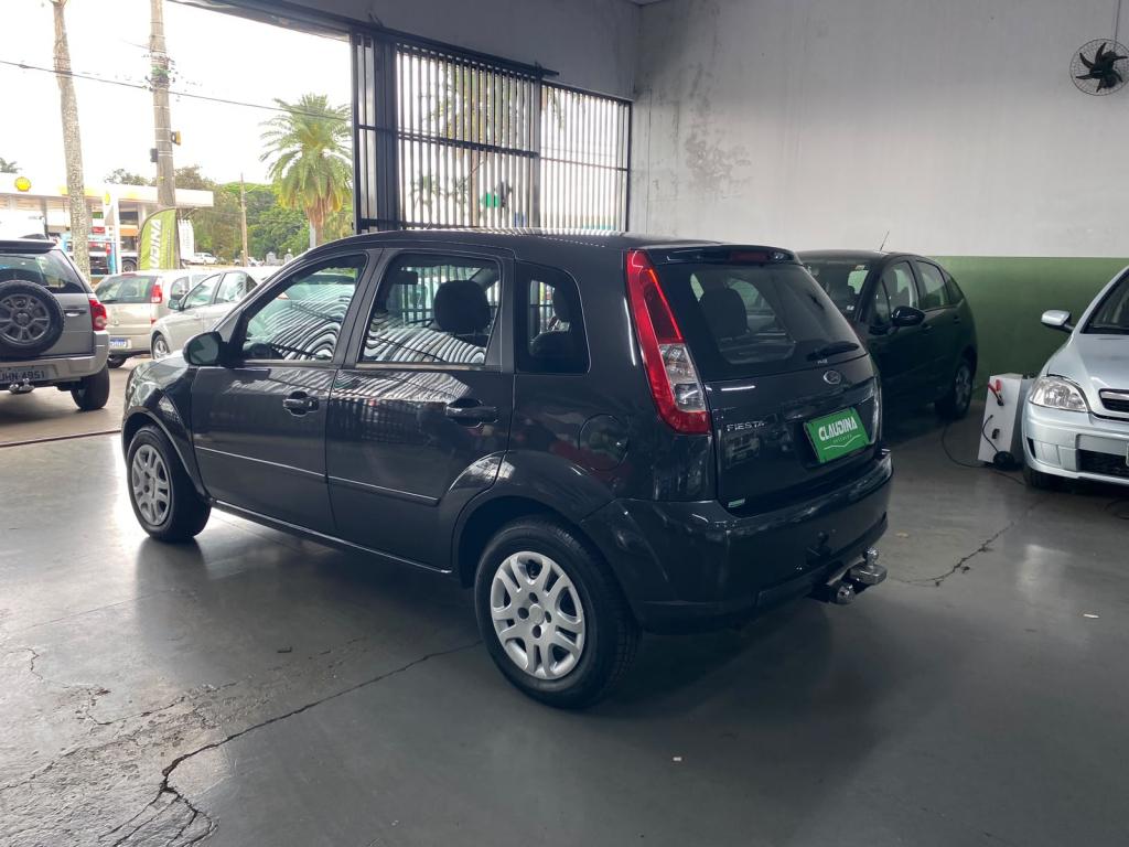FORD Fiesta Hatch - Foto