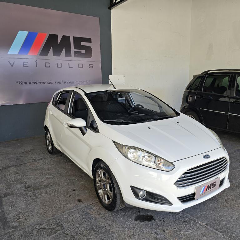 FORD Fiesta Hatch - Foto