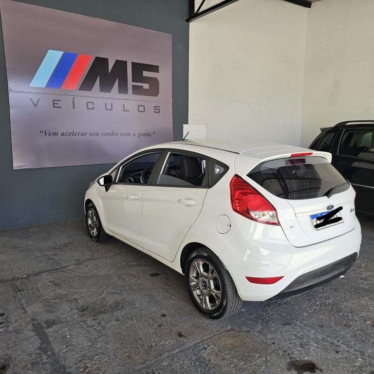 FORD Fiesta Hatch - Foto