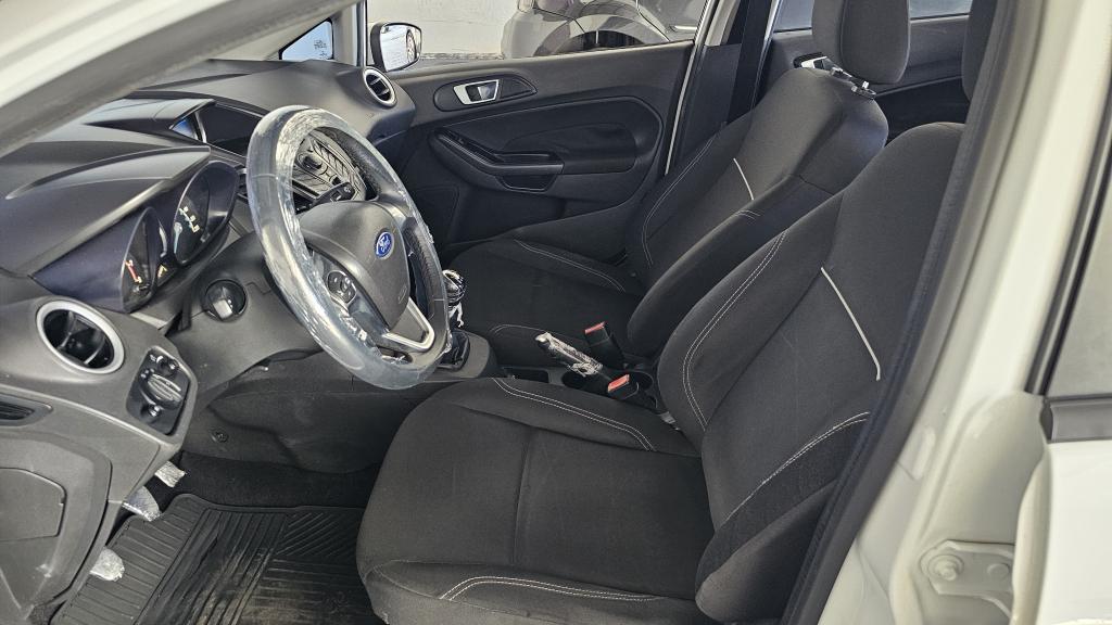 FORD Fiesta Hatch - Foto