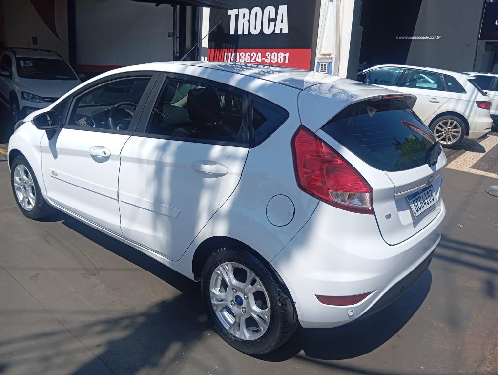 FORD Fiesta Hatch - Foto