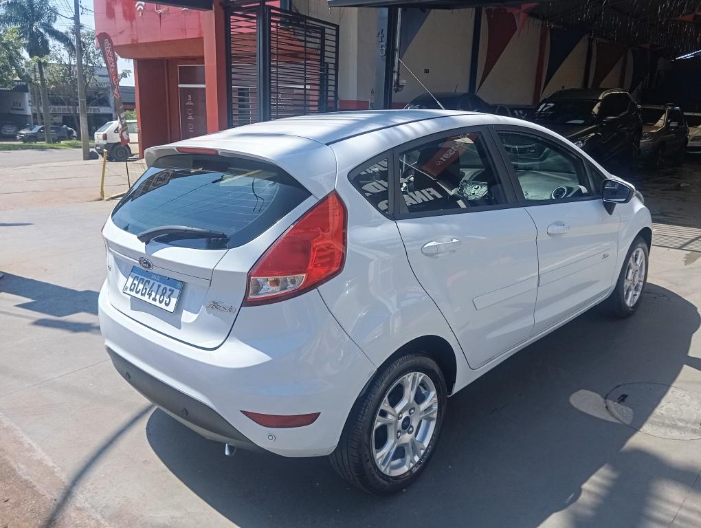 FORD Fiesta Hatch - Foto