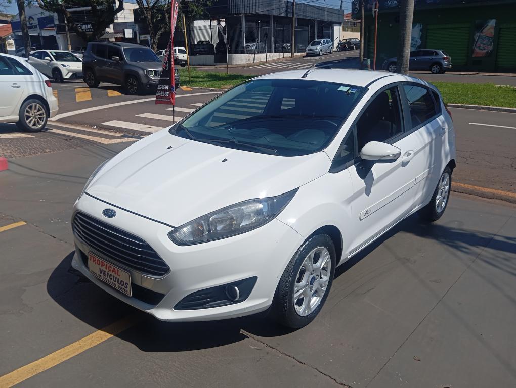 FORD Fiesta Hatch - Foto