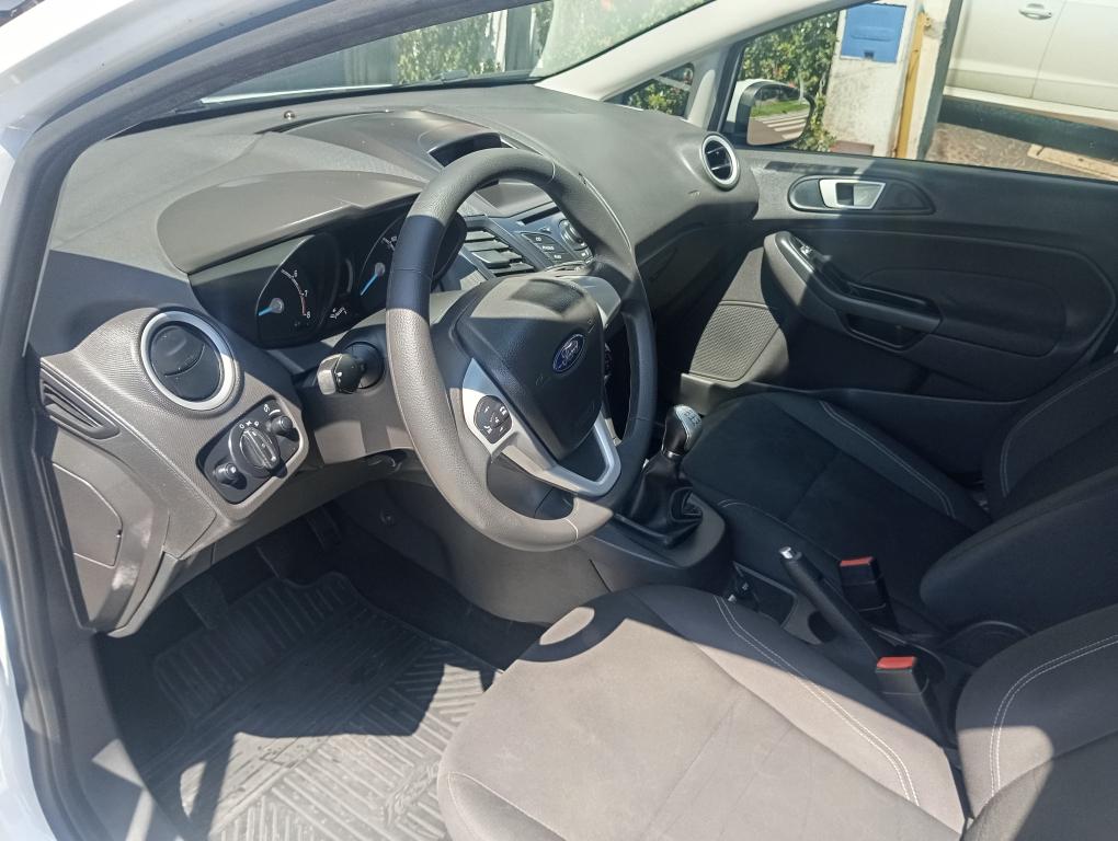 FORD Fiesta Hatch - Foto