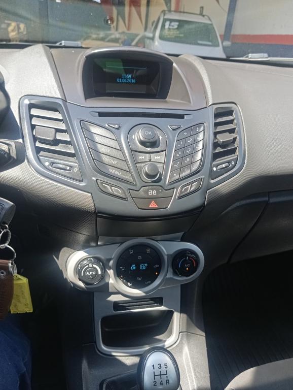 FORD Fiesta Hatch - Foto