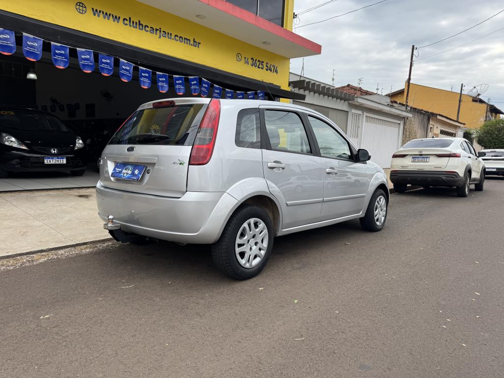 FORD Fiesta Hatch - Foto