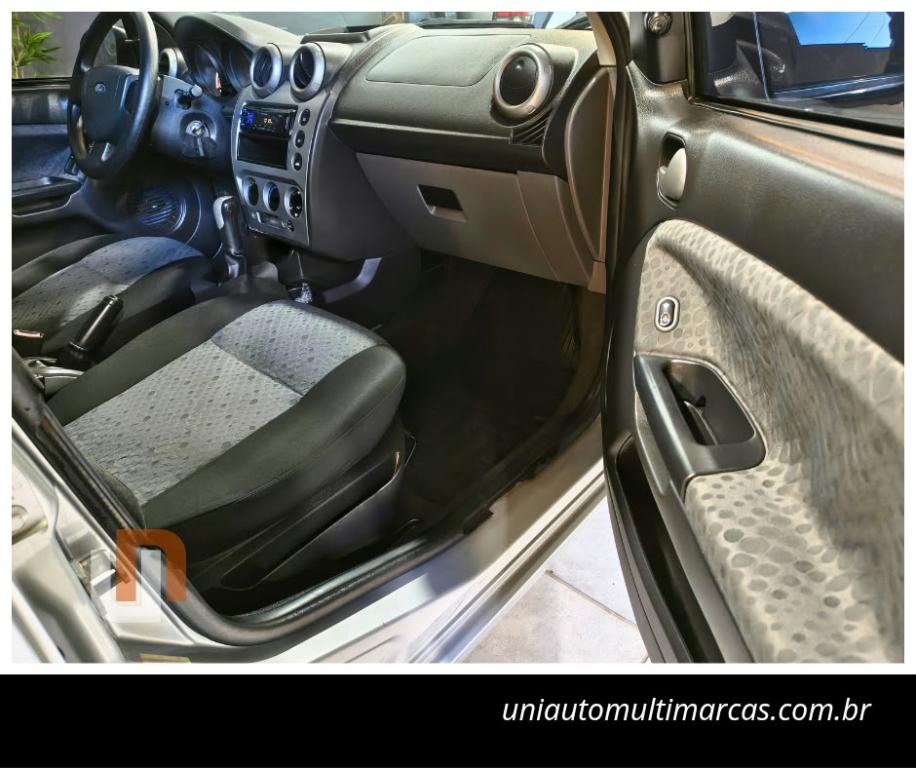 FORD Fiesta Hatch - Foto