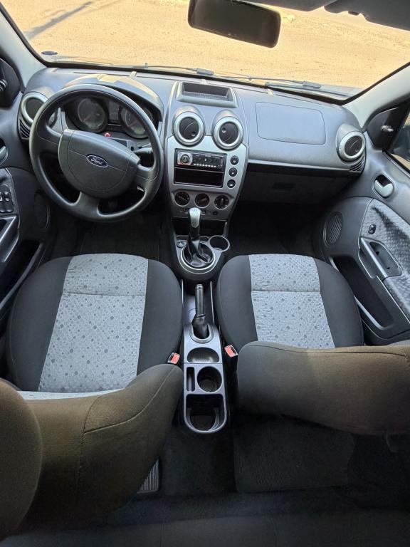 FORD Fiesta Hatch - Foto