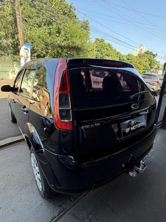 FORD Fiesta Hatch - Foto