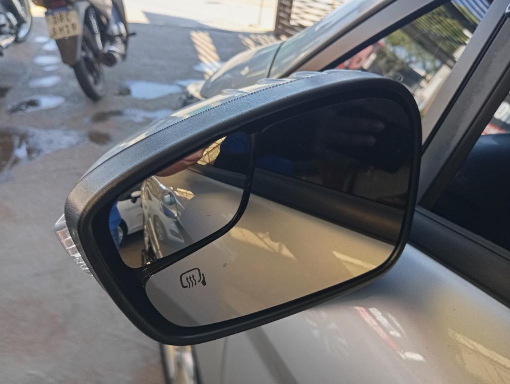 FORD Fiesta Hatch - Foto
