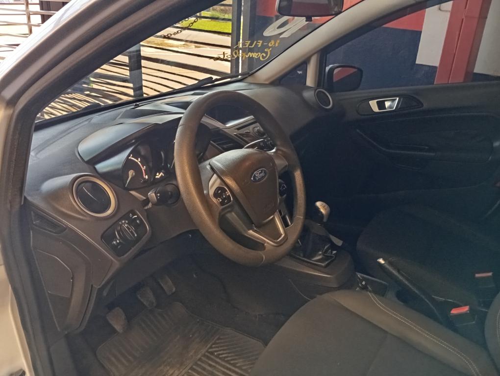 FORD Fiesta Hatch - Foto