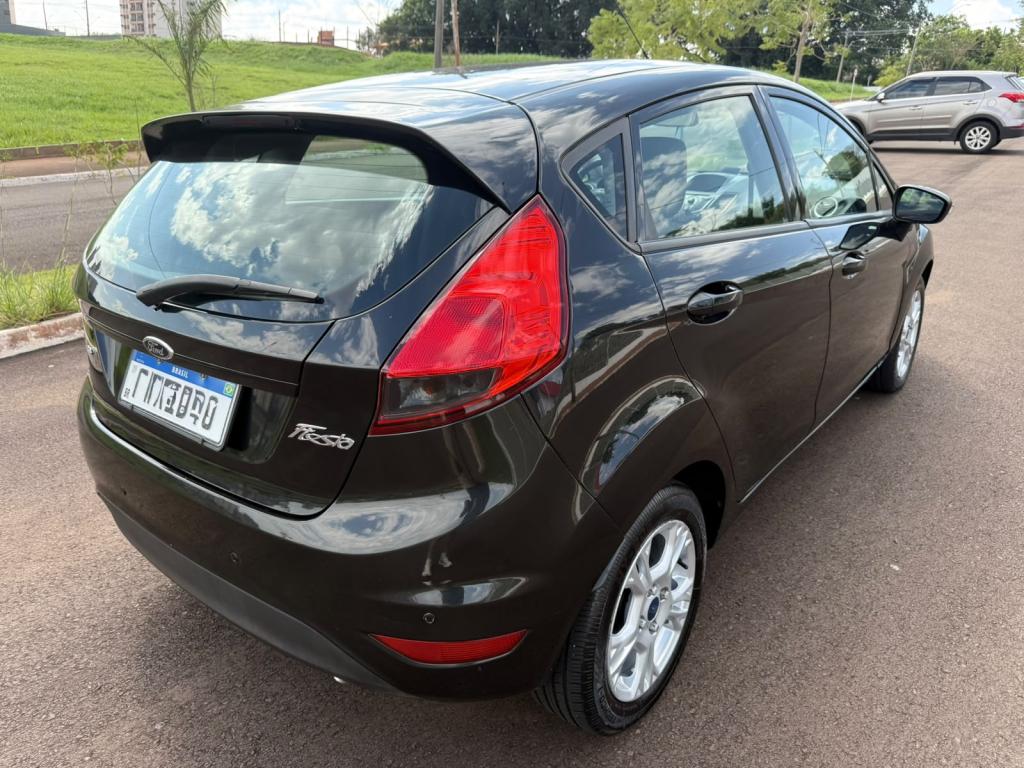 FORD Fiesta Hatch - Foto