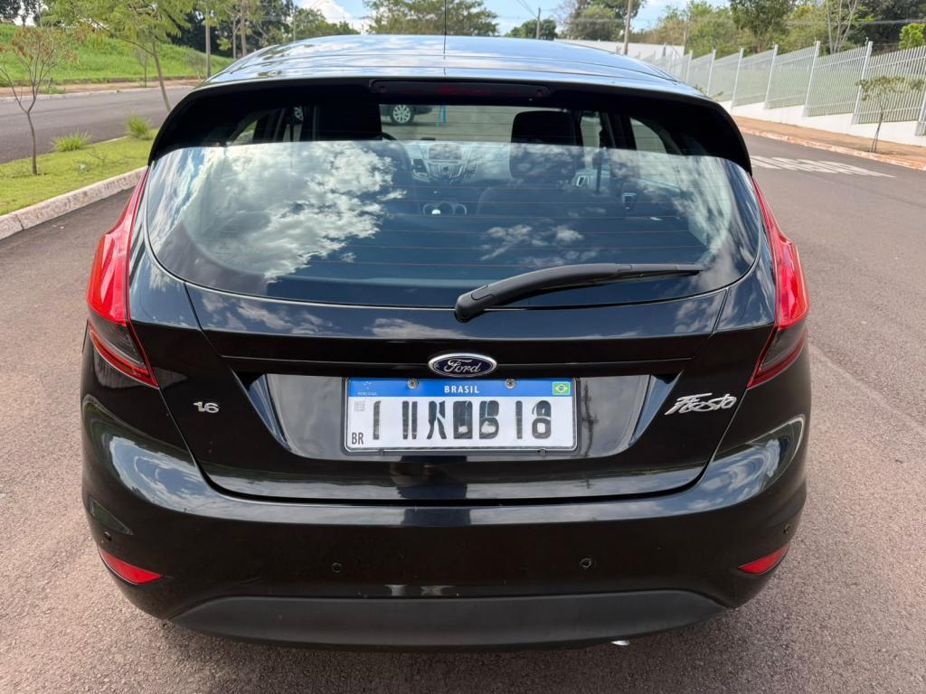 FORD Fiesta Hatch - Foto