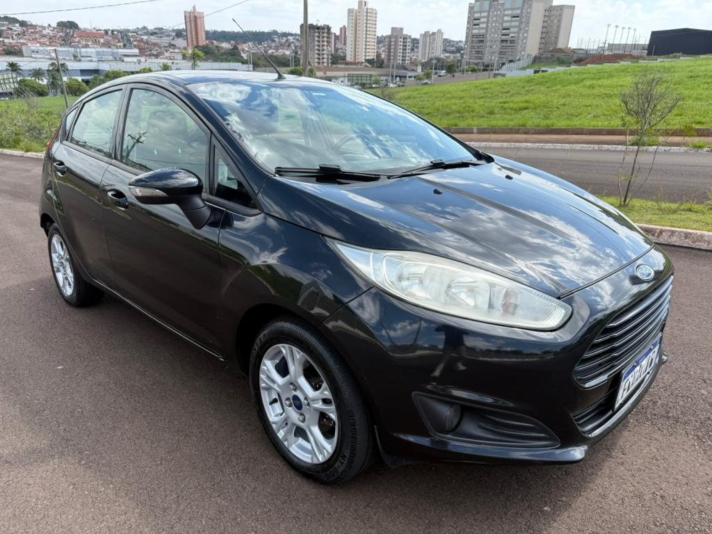 FORD Fiesta Hatch - Foto
