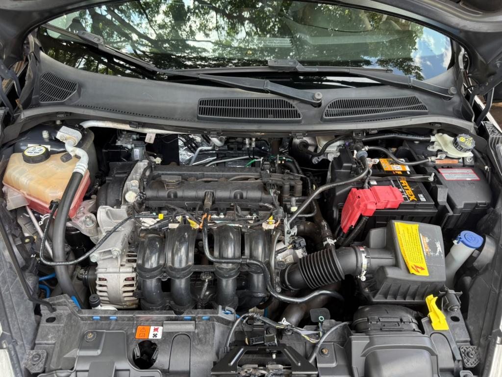 FORD Fiesta Hatch - Foto