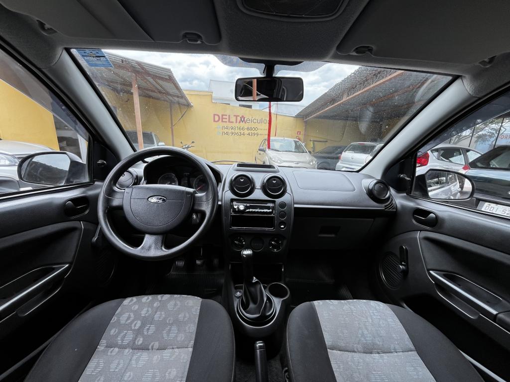 FORD Fiesta Hatch - Foto