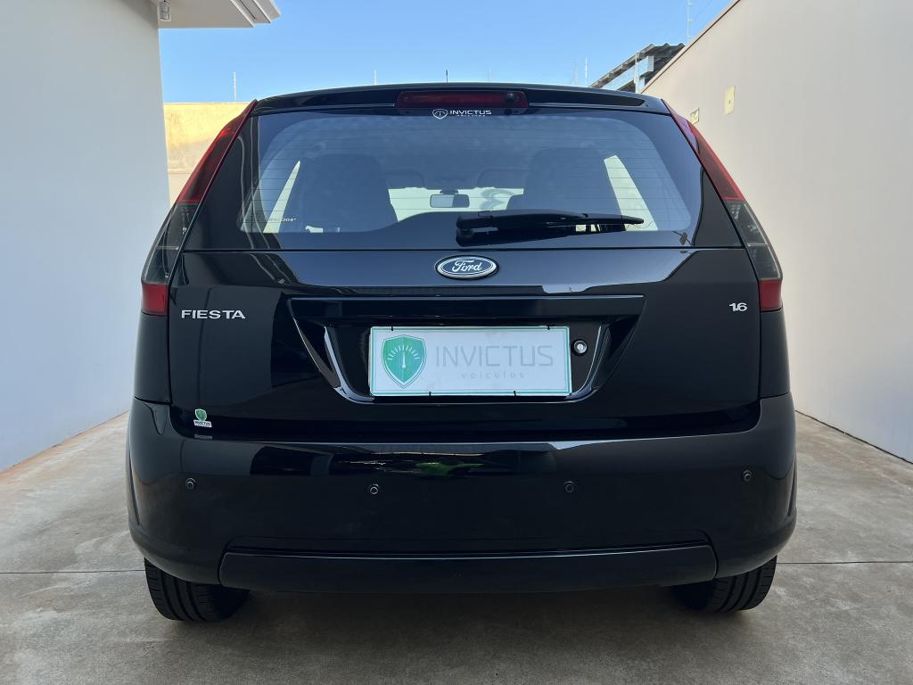 FORD Fiesta Hatch - Foto