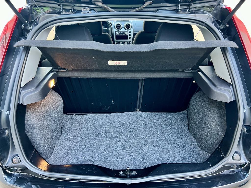 FORD Fiesta Hatch - Foto