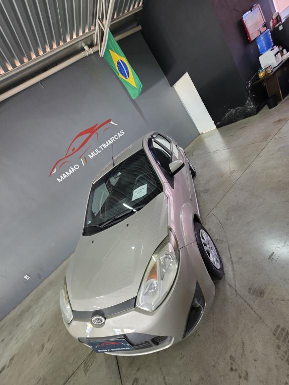 FORD Fiesta Sedan - Foto