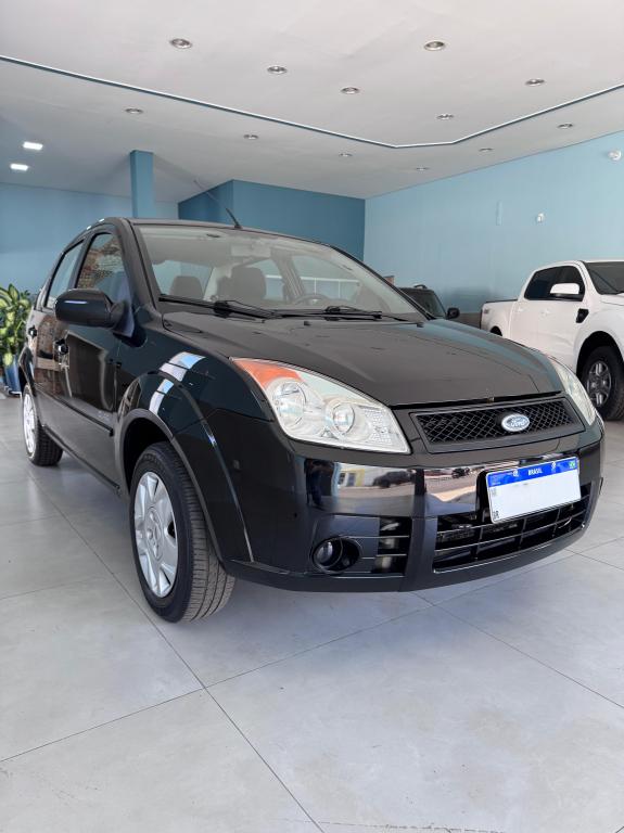 FORD Fiesta Sedan - Foto