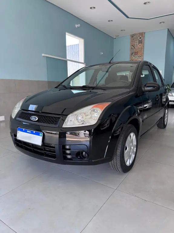 FORD Fiesta Sedan - Foto