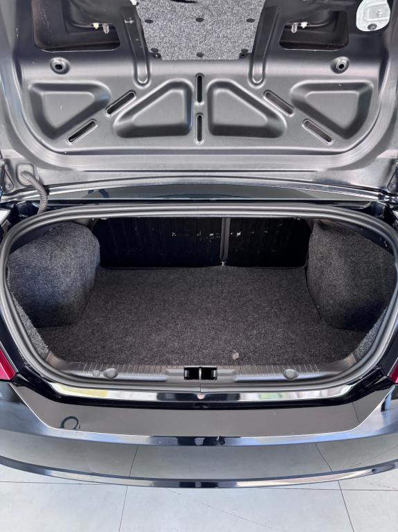 FORD Fiesta Sedan - Foto