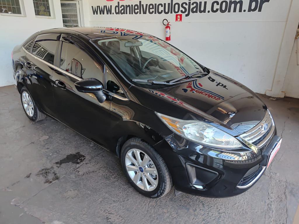 FORD Fiesta Sedan - Miniatura