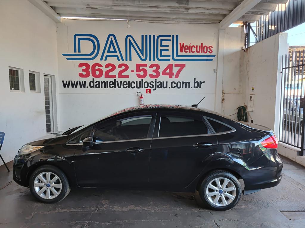 FORD Fiesta Sedan - Miniatura