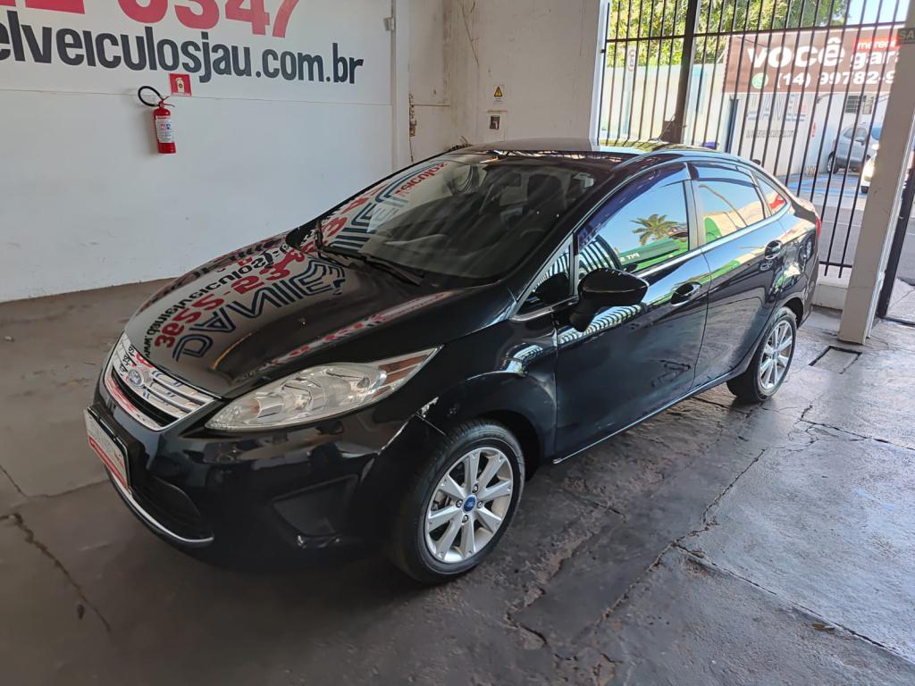 FORD Fiesta Sedan - Miniatura