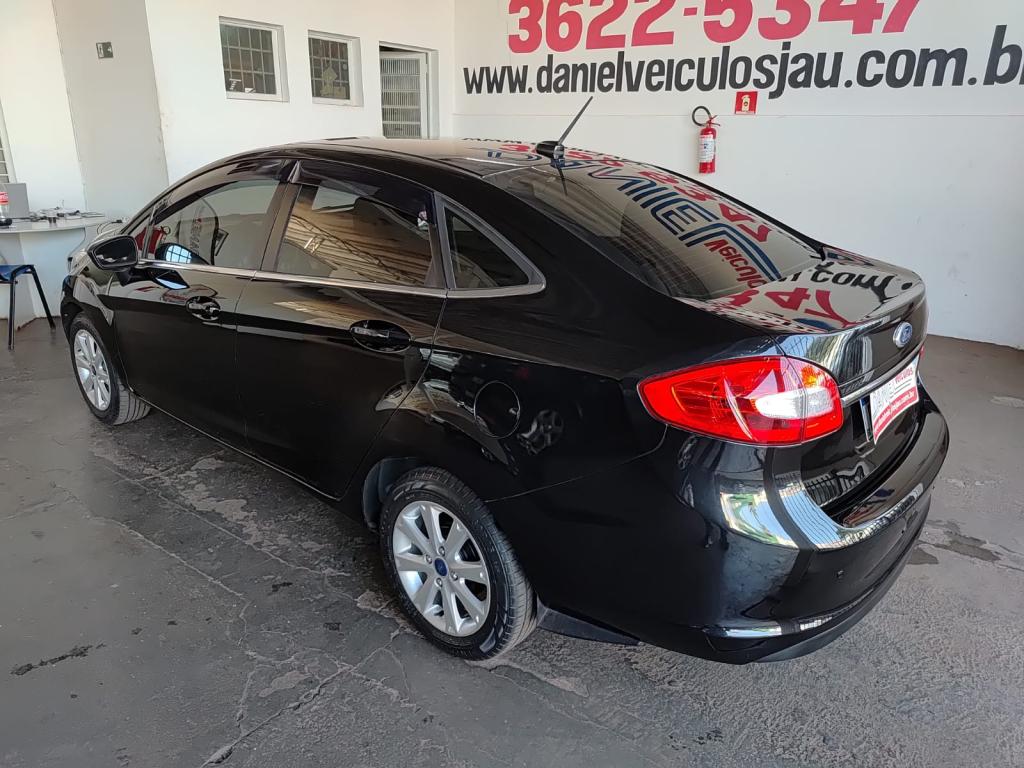 FORD Fiesta Sedan - Miniatura