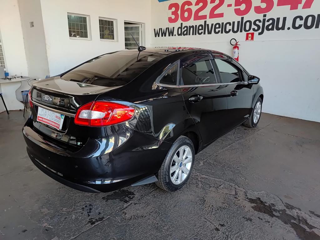 FORD Fiesta Sedan - Miniatura