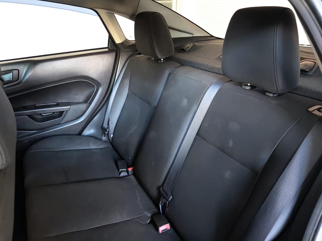 FORD Fiesta Sedan - Miniatura