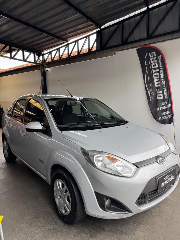 FORD Fiesta Sedan - Foto
