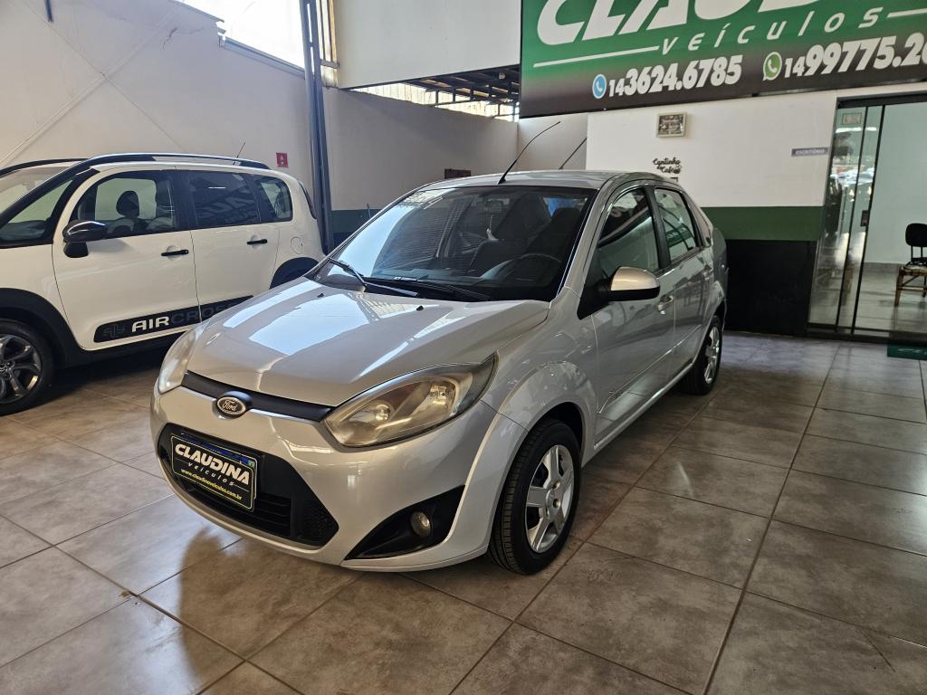 FORD Fiesta Sedan
