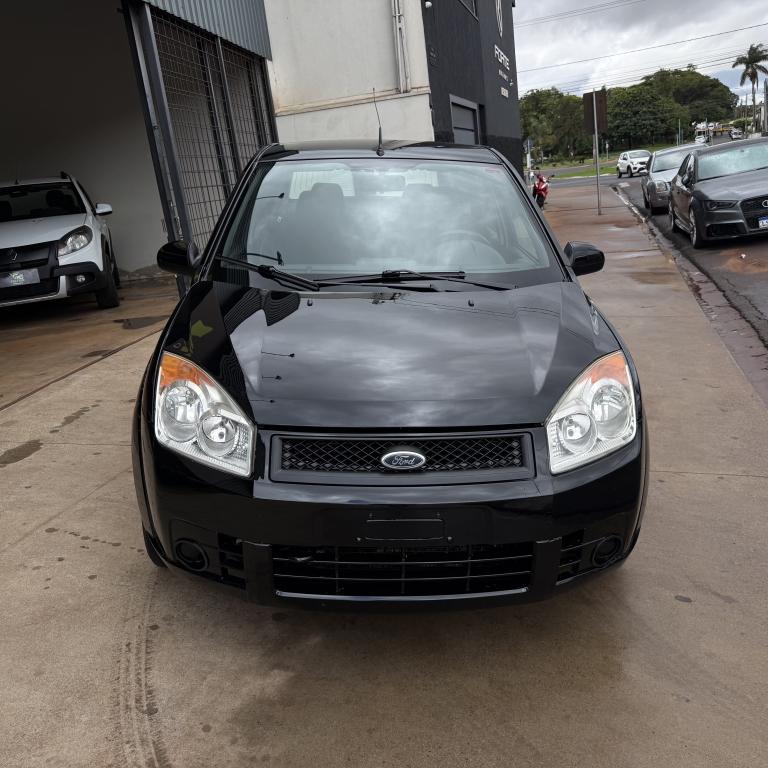 FORD Fiesta Sedan - Foto