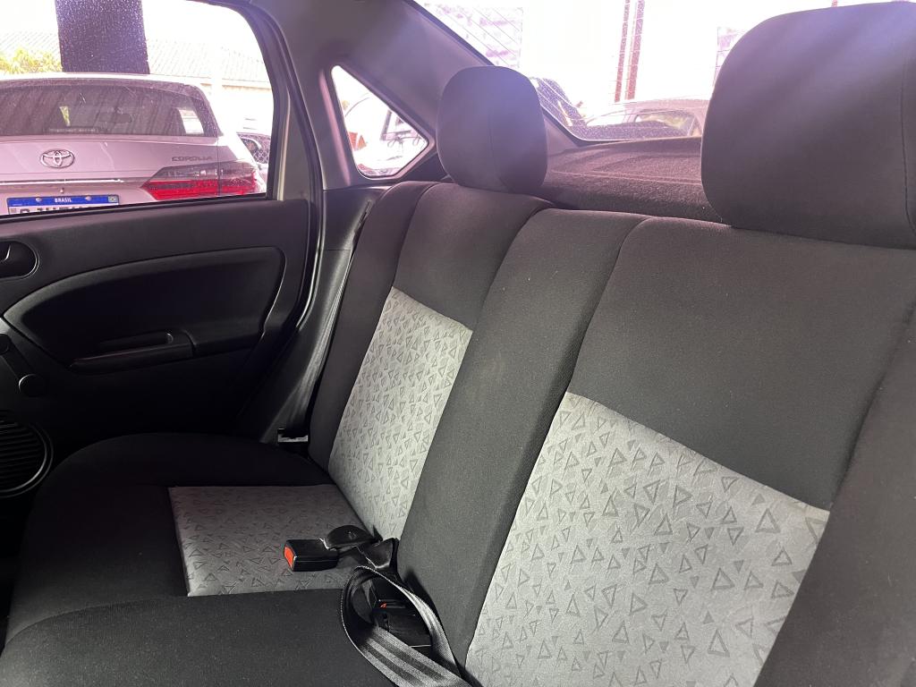 FORD Fiesta Sedan - Foto