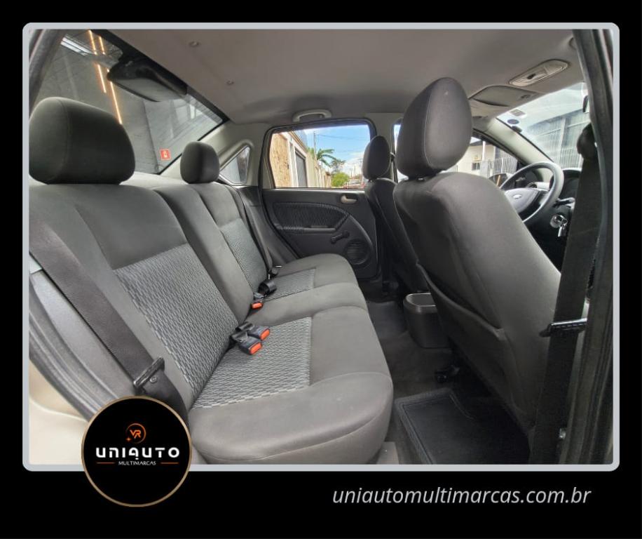 FORD Fiesta Sedan - Foto