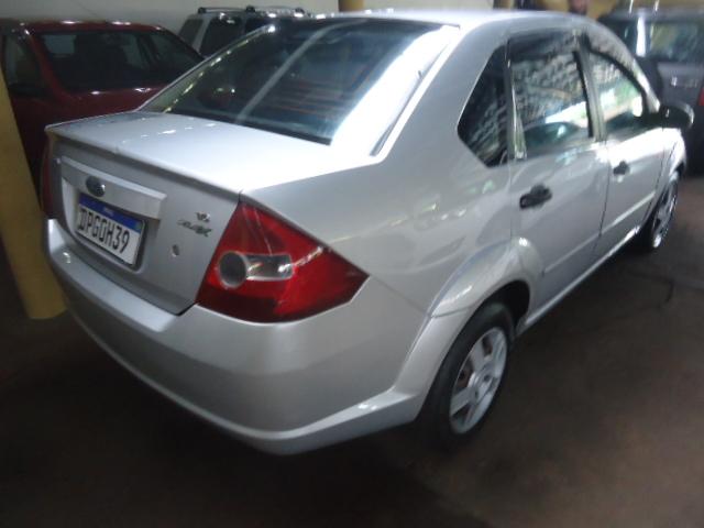 FORD Fiesta Sedan - Foto