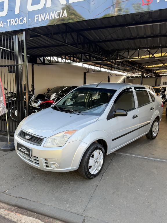 FORD Fiesta Sedan - Foto