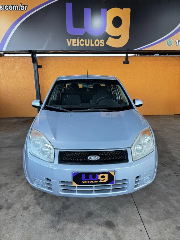 FORD Fiesta Sedan - Foto