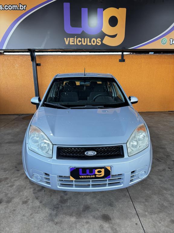 FORD Fiesta Sedan - Foto