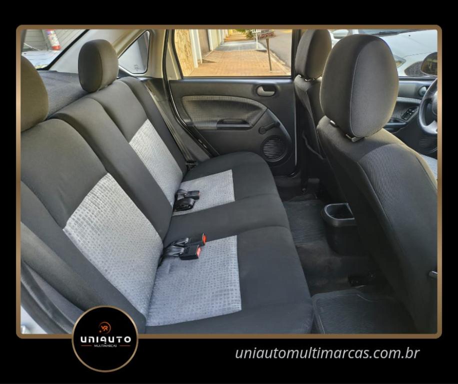 FORD Fiesta Sedan - Foto