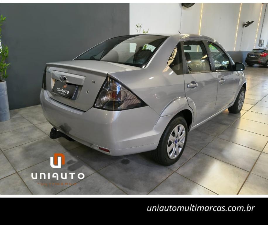 FORD Fiesta Sedan - Foto