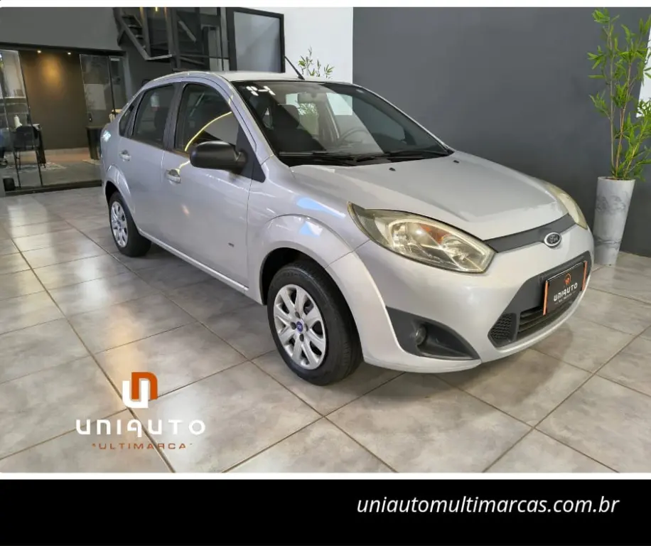 FORD Fiesta Sedan - Foto