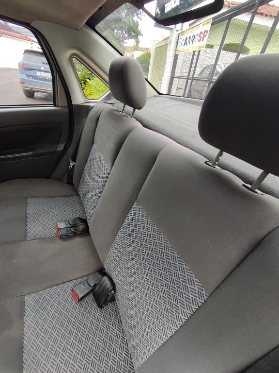 FORD Fiesta Sedan - Foto