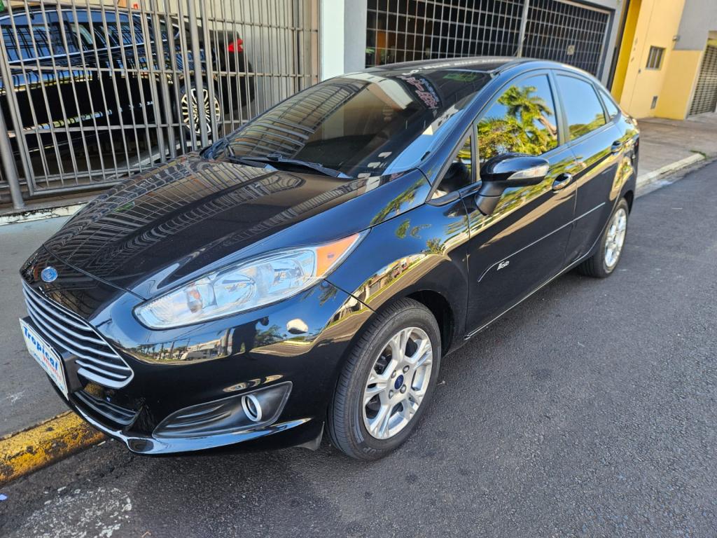 FORD Fiesta Sedan - Foto