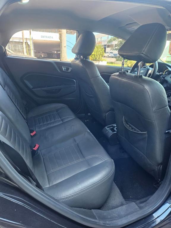 FORD Fiesta Sedan - Foto